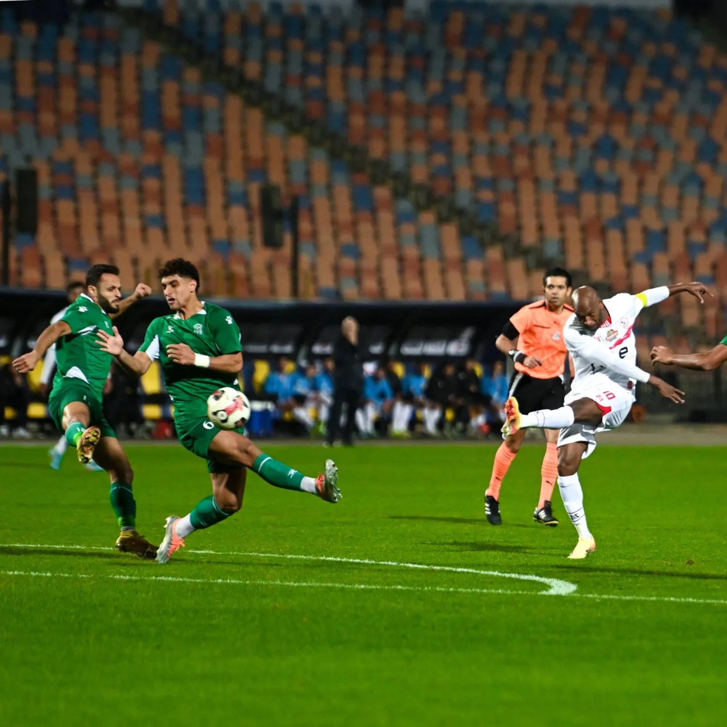 محمود عبد الرازق شيكابالا لاعب وقائد فريق الزمالك السابق (نادي الزمالك)
