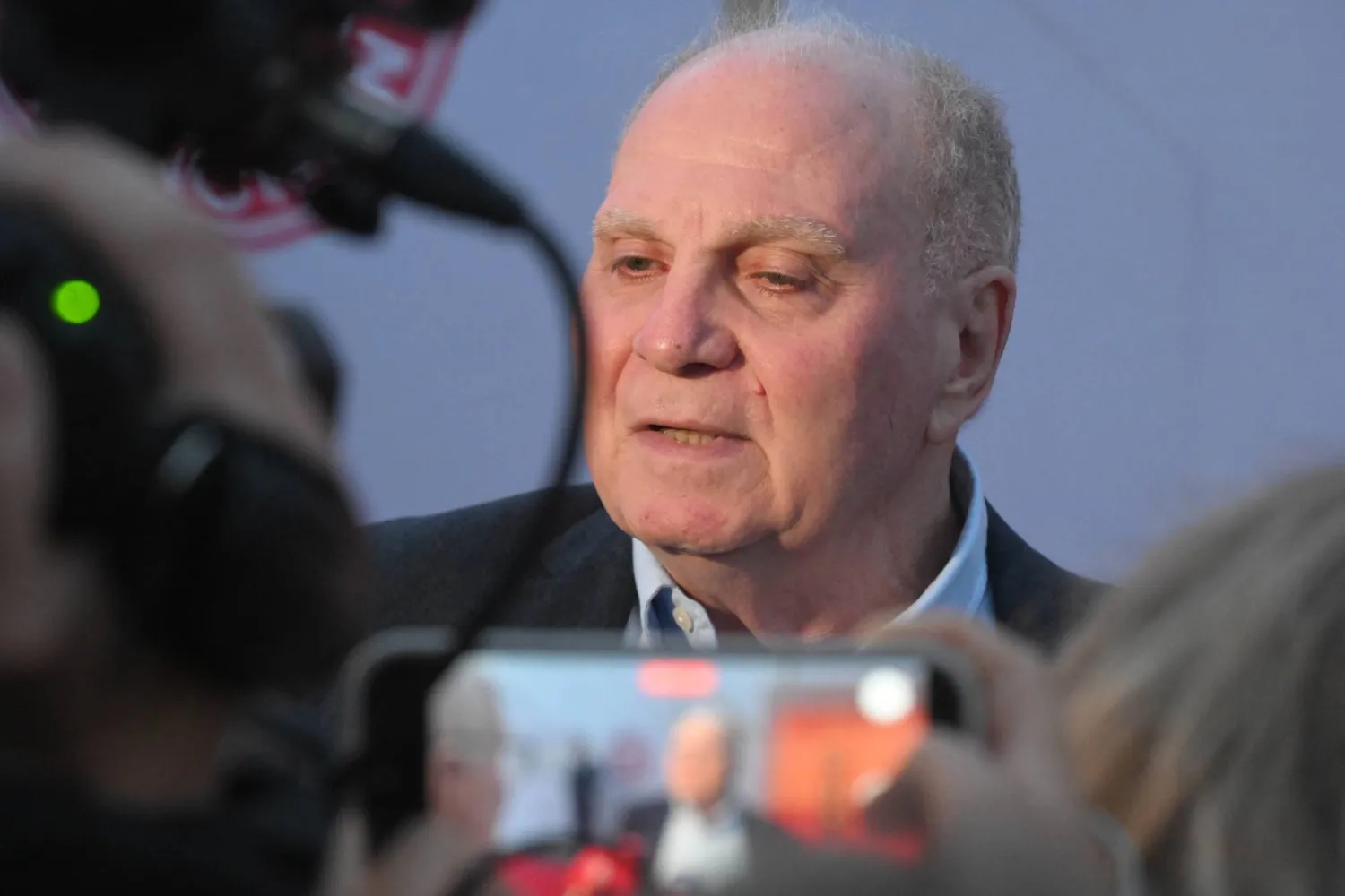 أولي هونيس الرئيس الفخري لبايرن ميونيخ (د.ب.أ)