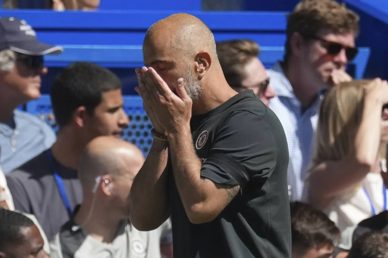 الإيطالي إنزو مارسيكا مدرب تشيلسي (أ.ب)