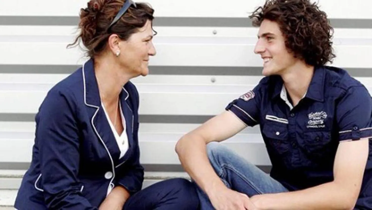 والدة أدريان رابيو لاعب مرسيليا (نادي يوفنتوس)