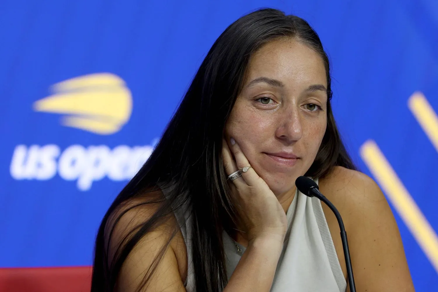 بيغولا خلال حديثها للإعلاميين (أ.ف.ب)