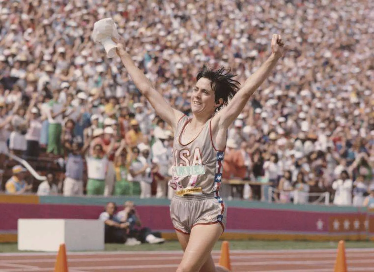 جوان سامويلسون (الشرق الأوسط)