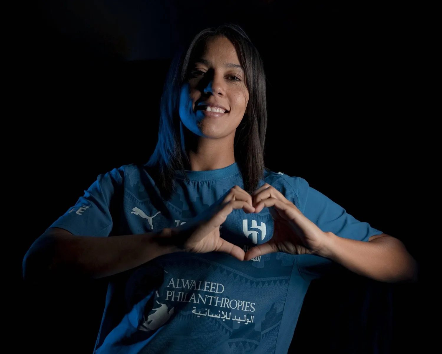 غزلان شباك بقميص الهلال (نادي الهلال)