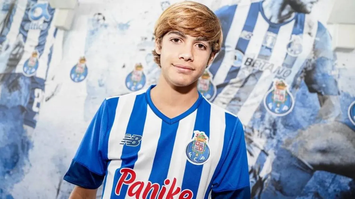 الشاب البرتغالي رودريغو مورا (نادي بورتو)