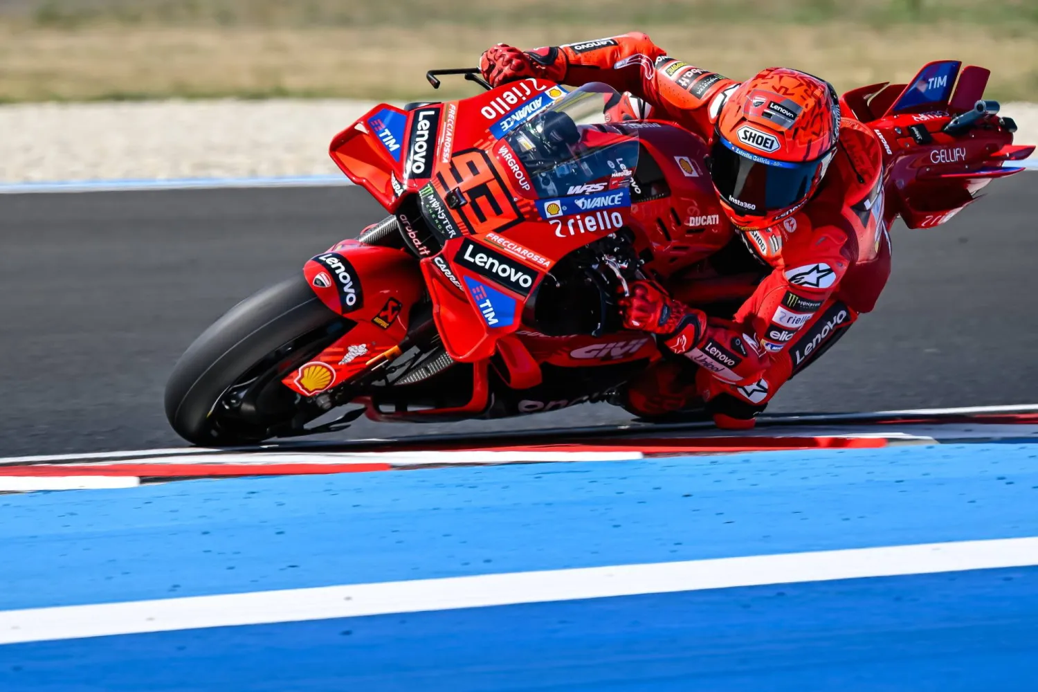 مارك ماركيز متسابق دوكاتي بطل سباق السرعة بالمجر (إ.ب.أ)