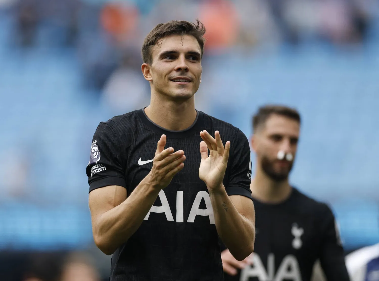 جواو بالينيا لاعب توتنهام الجديد المتألق (رويترز)