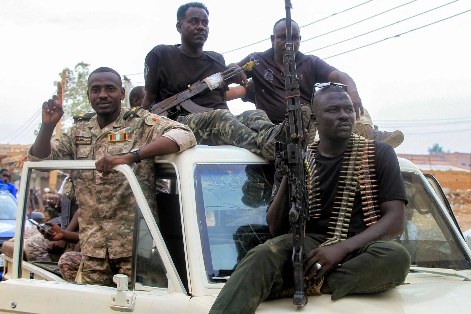 عناصر من الجيش السوداني في الخرطوم (أ.ف.ب)