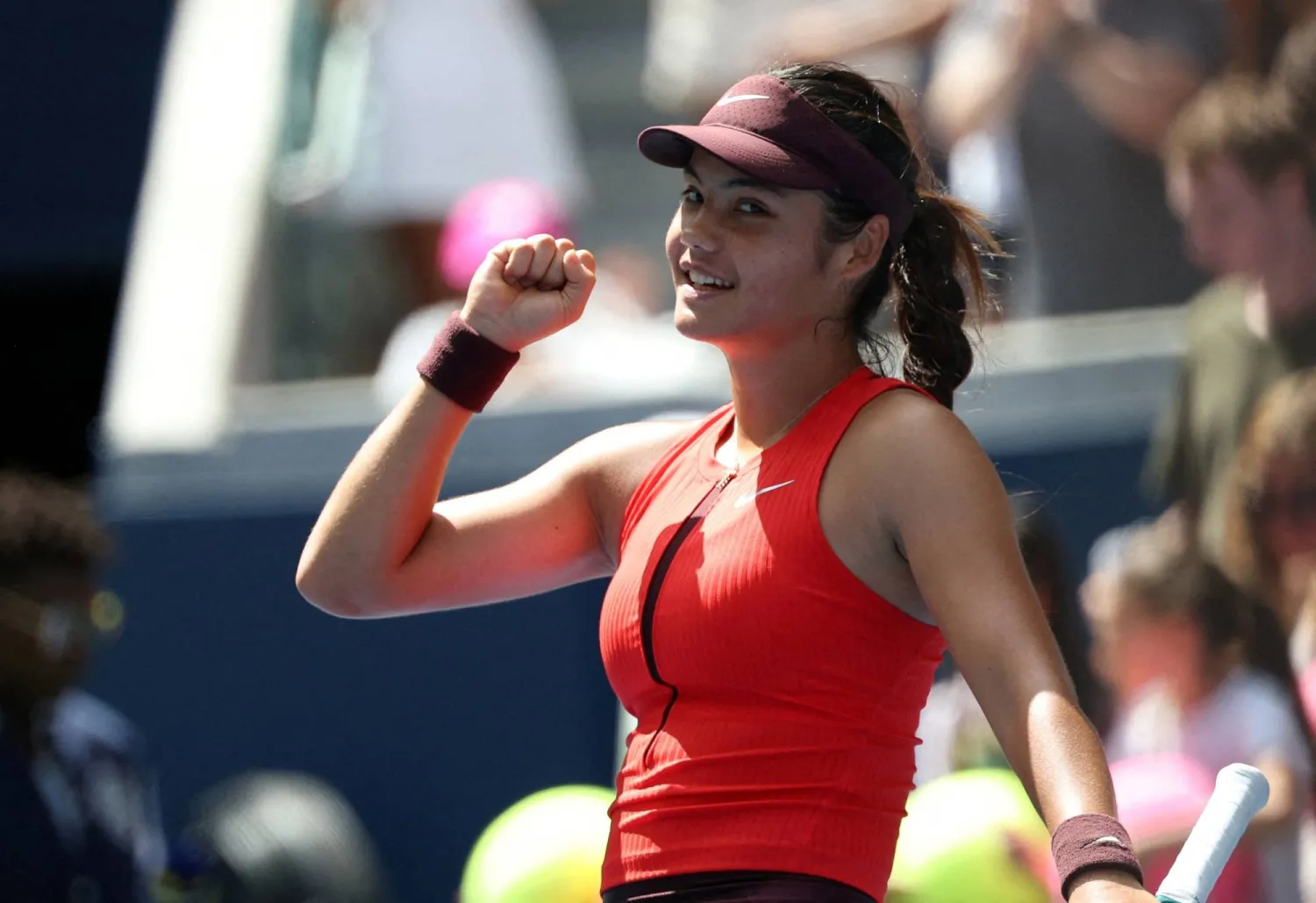  البطلة السابقة إيما رادوكانو (رويترز)