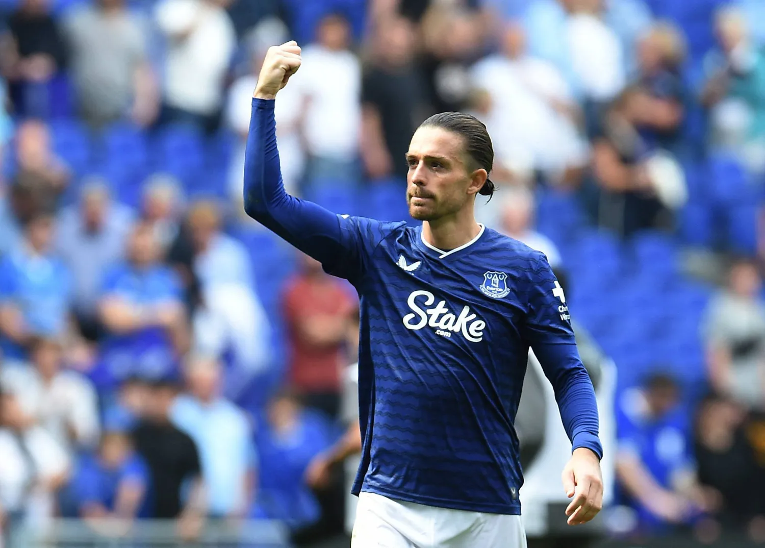 جاك غريليش نجم إيفرتون الجديد (رويترز)