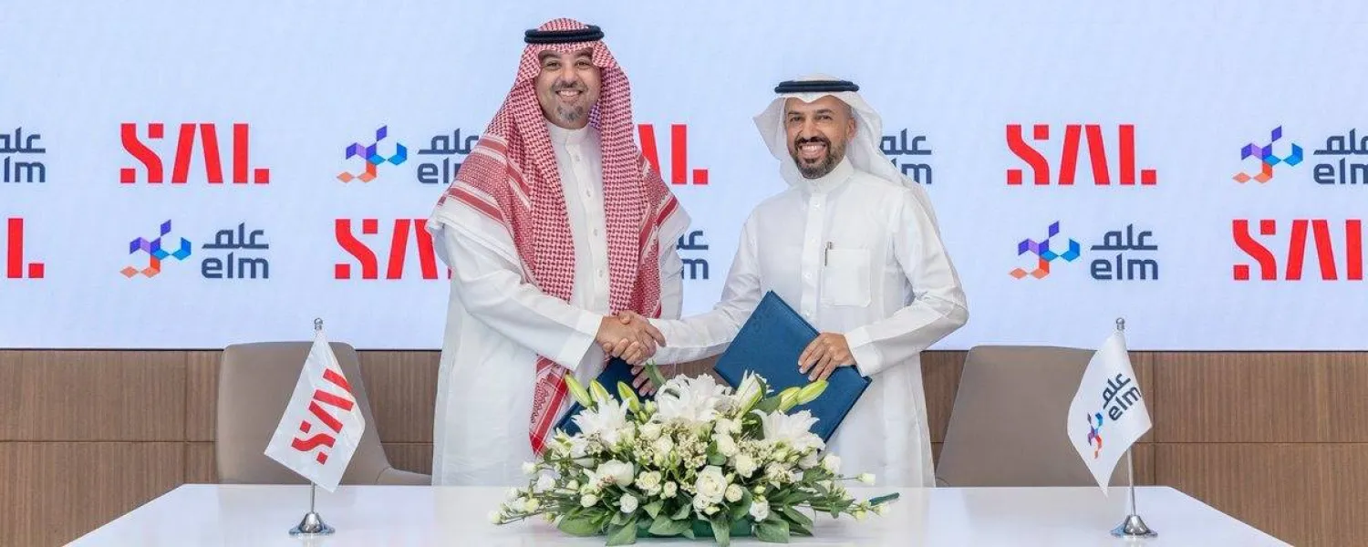 جانب من توقيع الاتفاقية بين الطرفين (الشرق الأوسط)