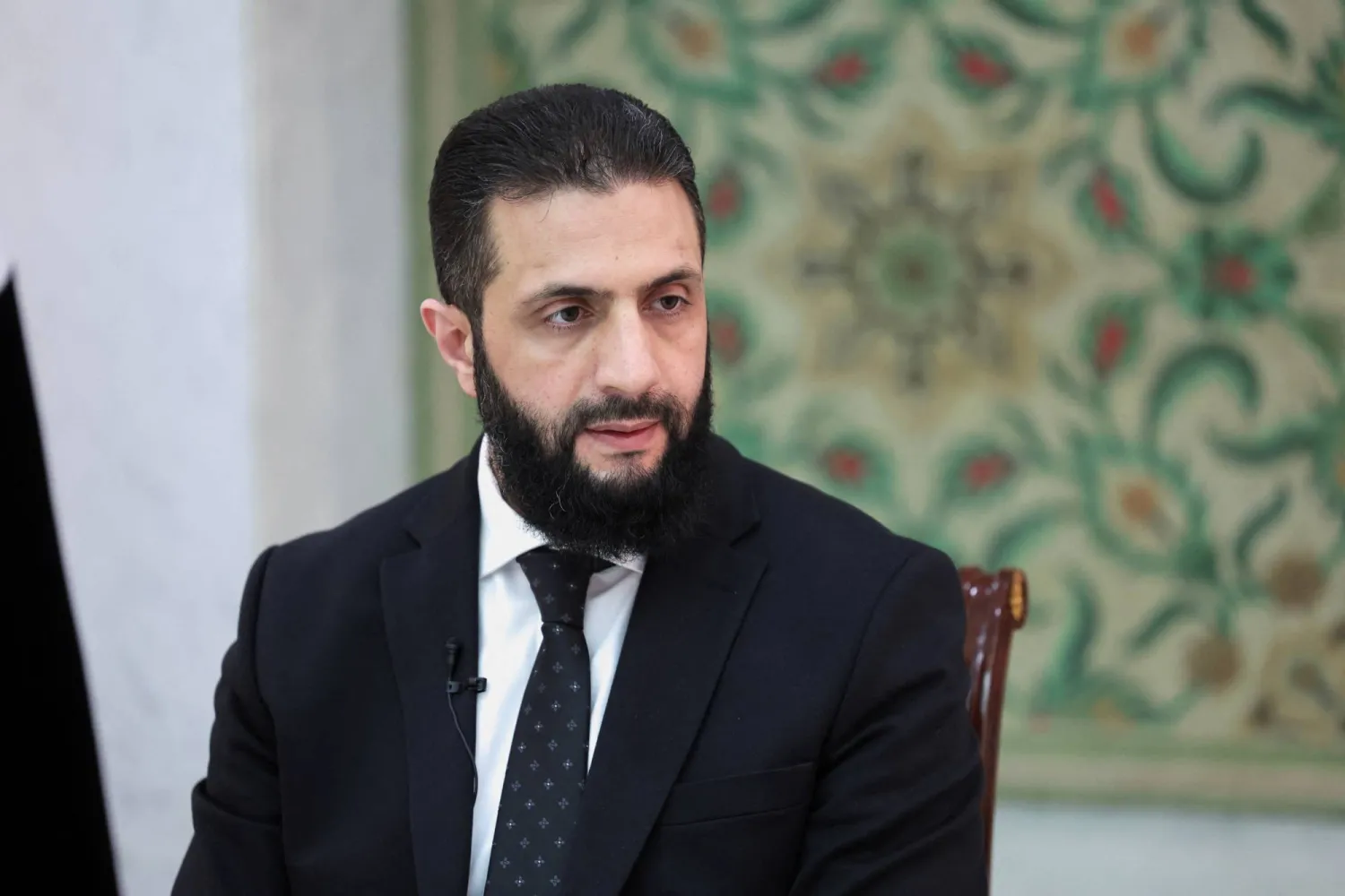 الرئيس السوري أحمد الشرع (رويترز)