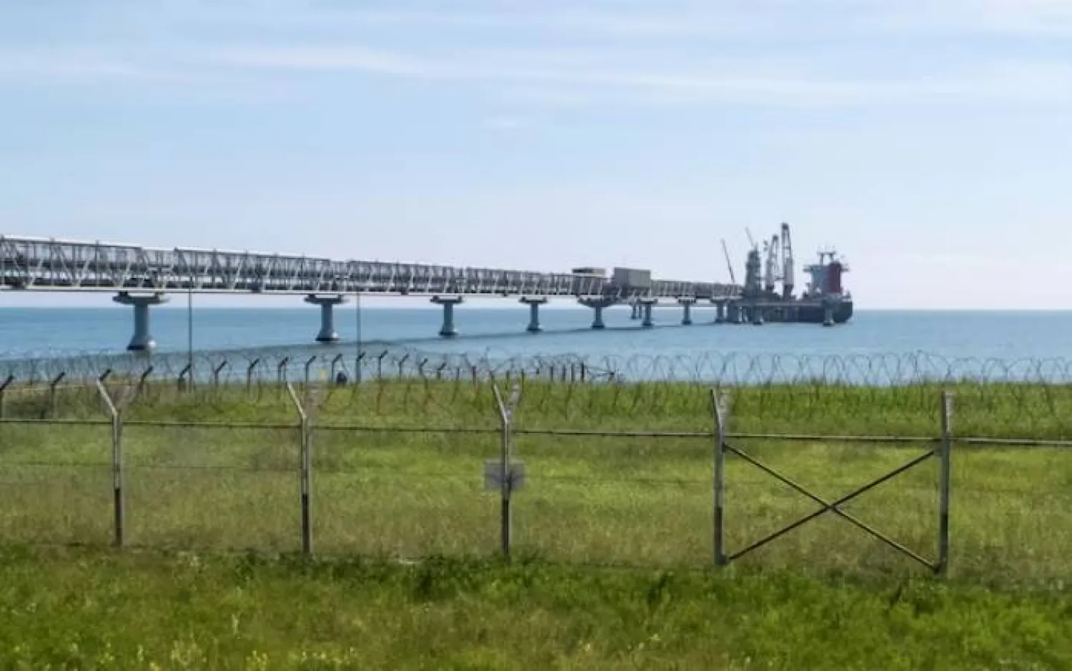 A general view of the liquefied natural gas plant operated by Sakhalin Energy at Prigorodnoye on the Pacific island of Sakhalin, Russia July 15, 2021. Picture taken July 15, 2021. REUTERS/Vladimir Soldatkin/File Photo  