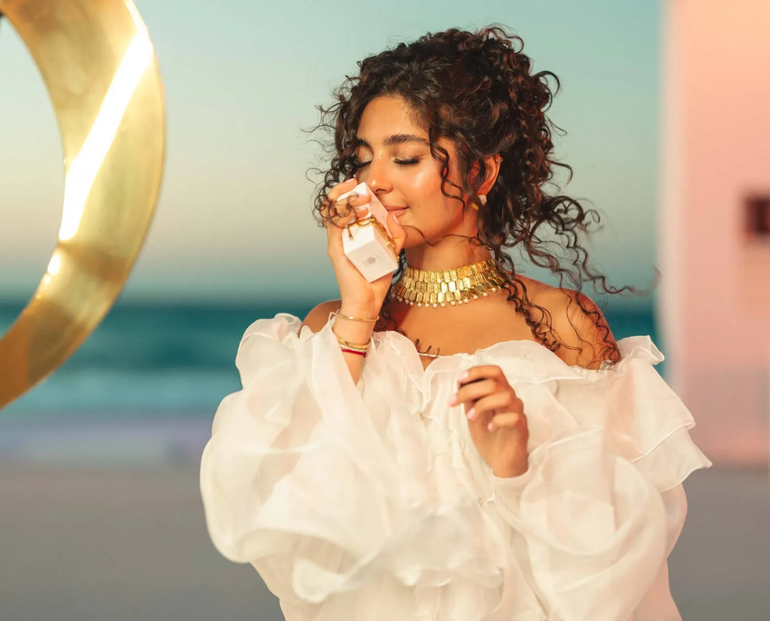 قدم الحفل تجربة حسية وتفاعلية مثيرة (إيف سان لوران)