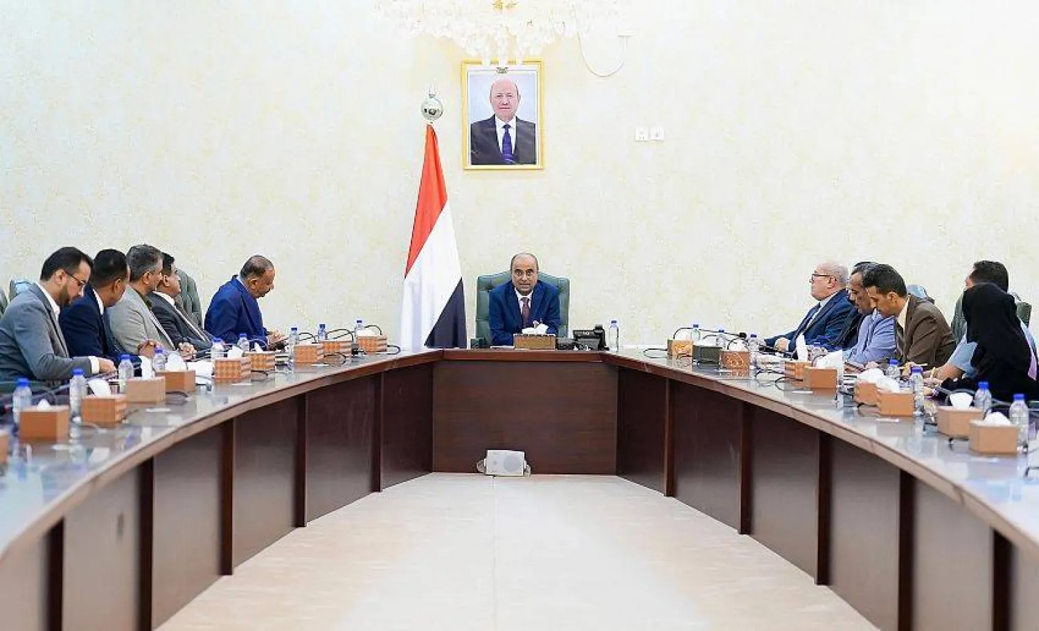 اجتماع حكومي في عدن لمناقشة تبعات السيول التي ضربت عدداً من المحافظات اليمنية (سبأ)