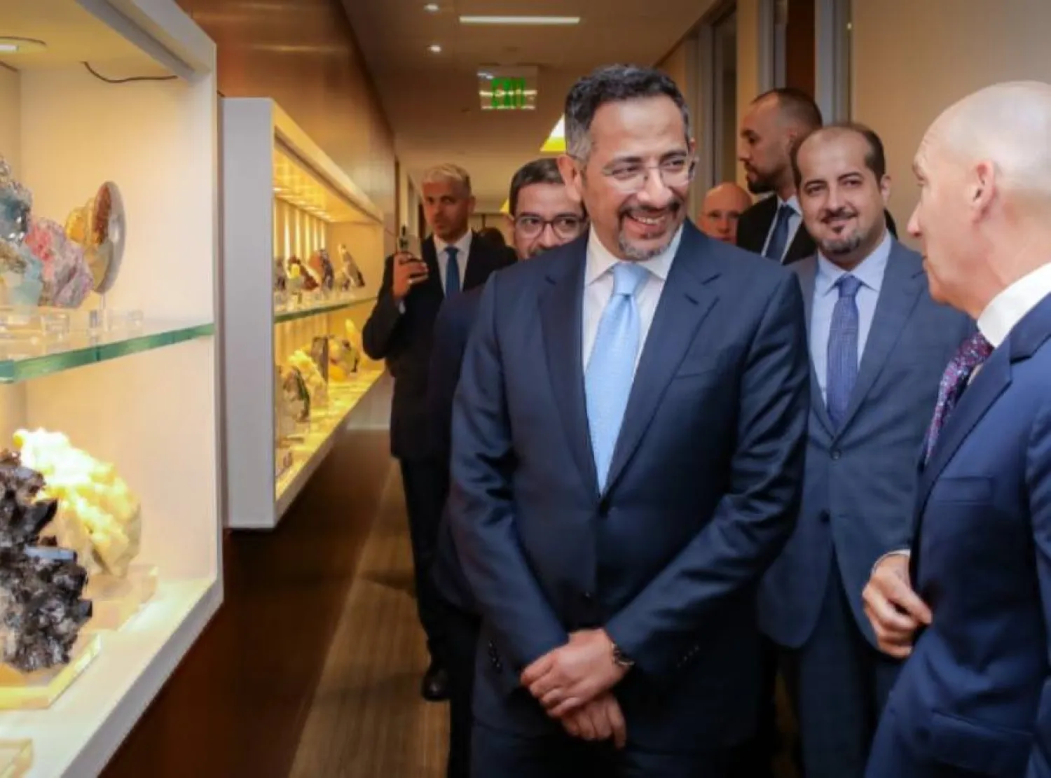 جانب من جولة وزير الصناعة والثروة المعدنية السعودي في مجمع أبحاث بولاية نورث كارولاينا (منصة إكس)