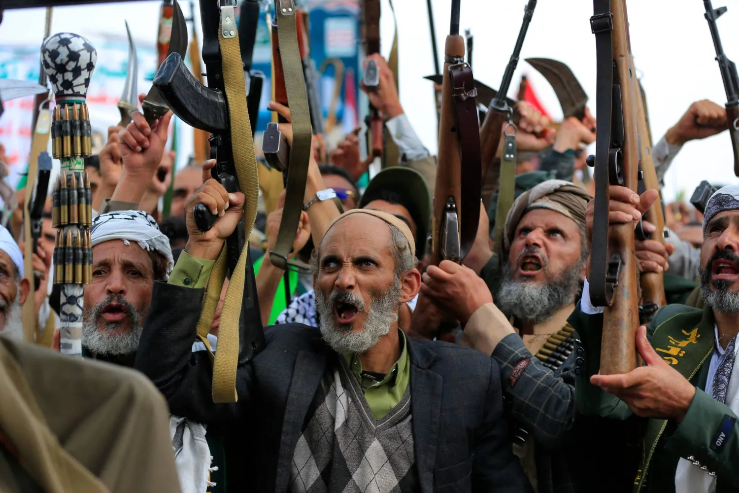 الحوثيون متهمون بالتهرب من السلام والرهان على القوة لتثبيت انقلابهم في شمال اليمن (أ.ف.ب)