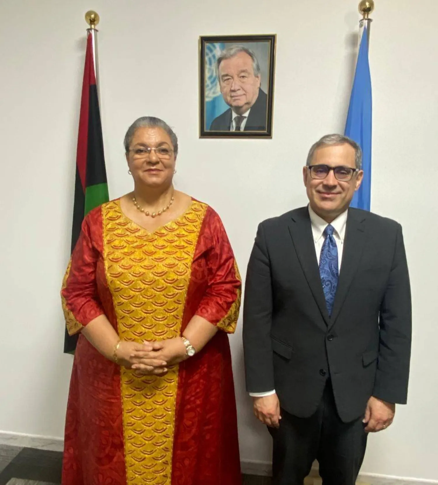 تيتيه مع القائم بالأعمال الأميركي في ليبيا جيريمي برنت (البعثة)