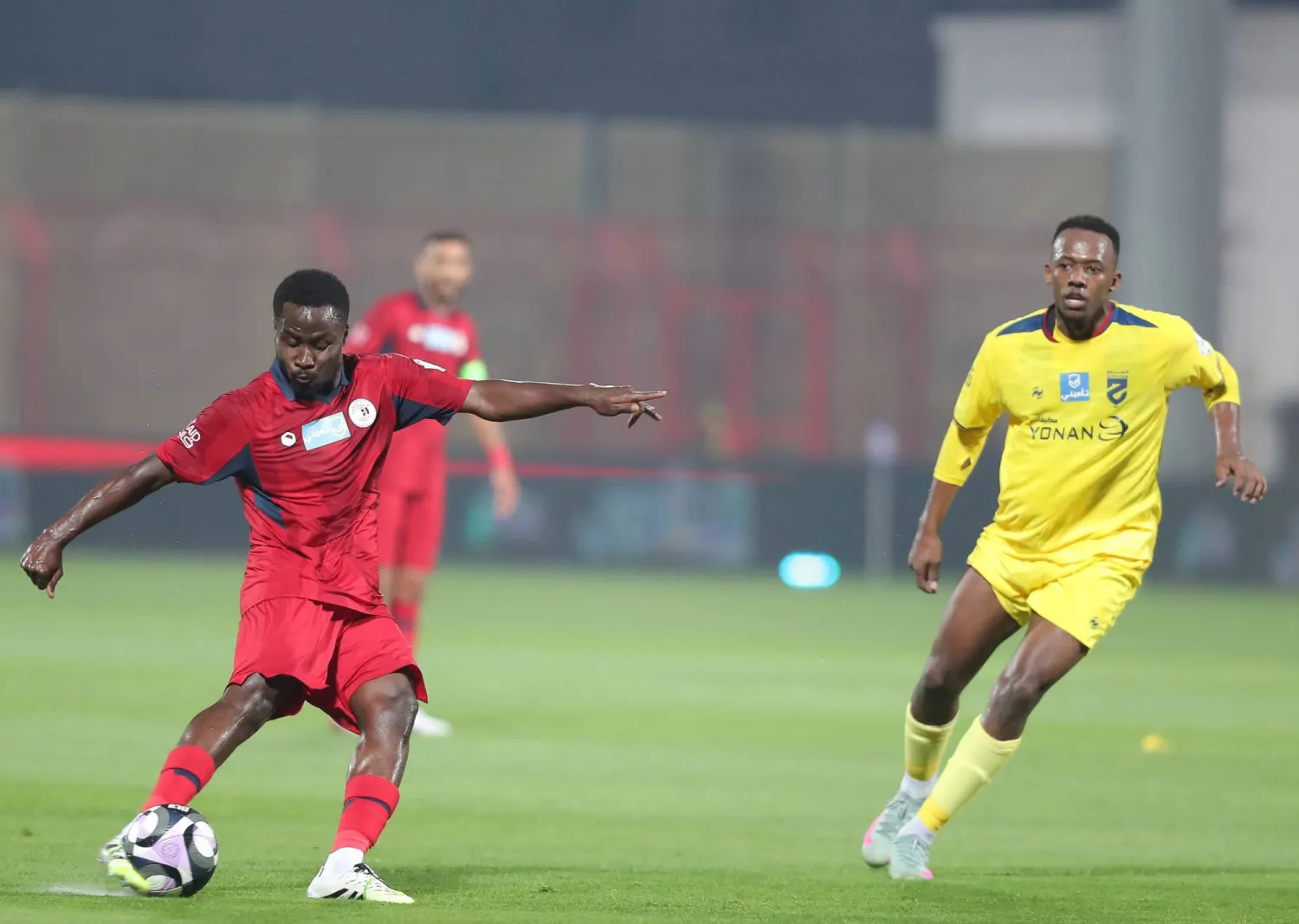 التعادل بنتيجة 1 - 1 كان سيد موقف المباراة التي أقيمت في مدينة خميس مشيط (تصوير: عدنان مهدلي) 