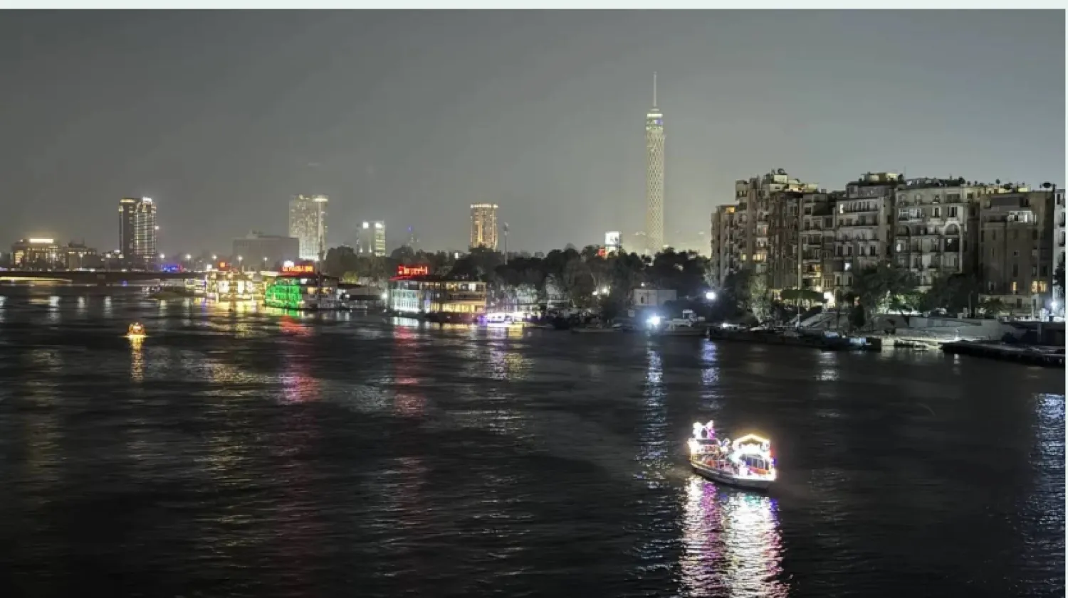 بنايات على نيل القاهرة (الشرق الأوسط)