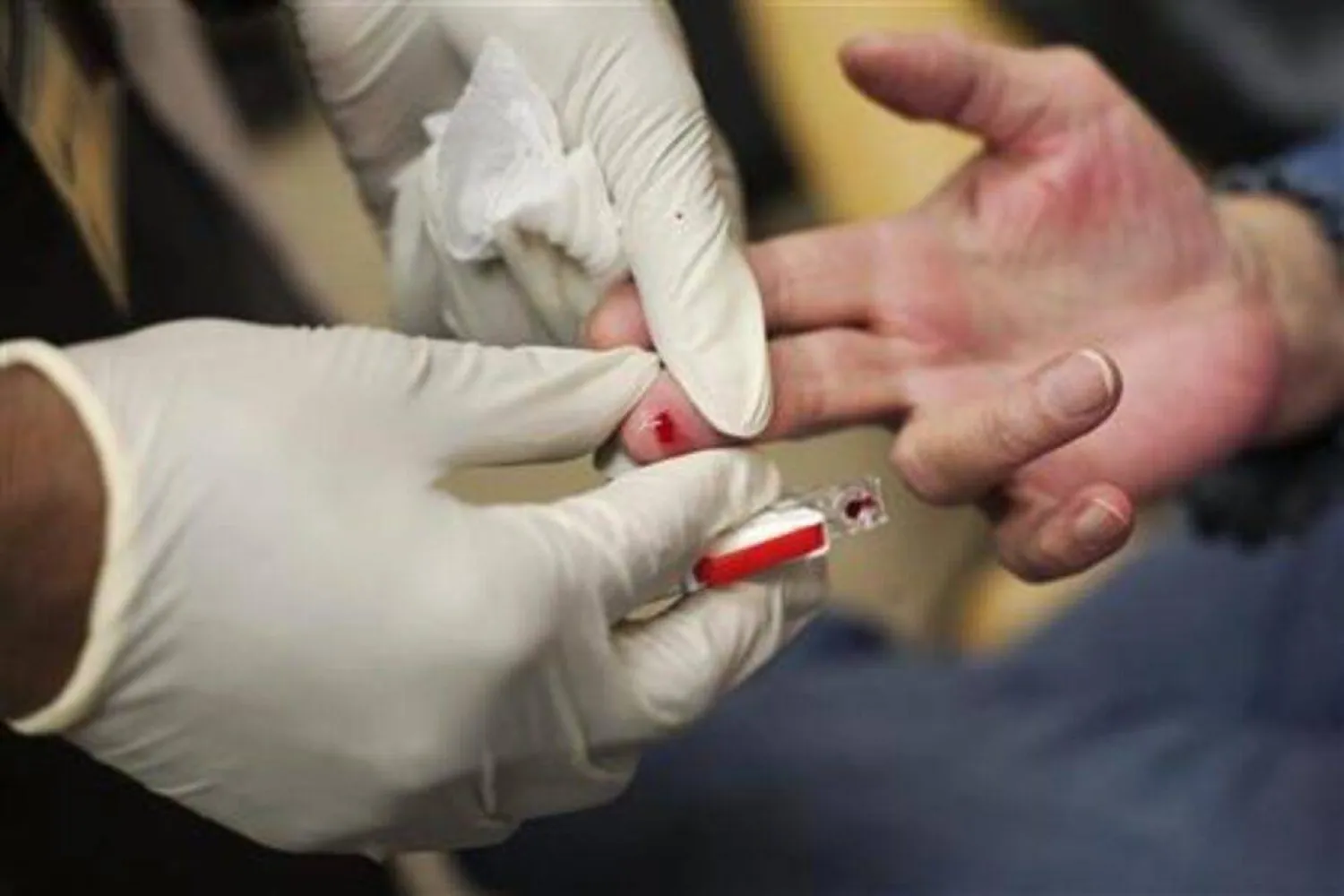 فيتامين «ك» يساعد على إنتاج البروتينات الضرورية لتخثر الدم (رويترز)