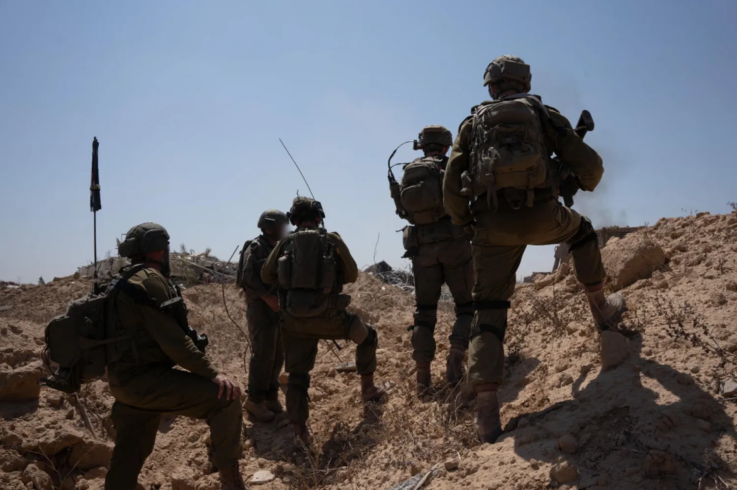جنود إسرائيليون خلال العمليات العسكرية في قطاع غزة (الجيش الإسرائيلي)