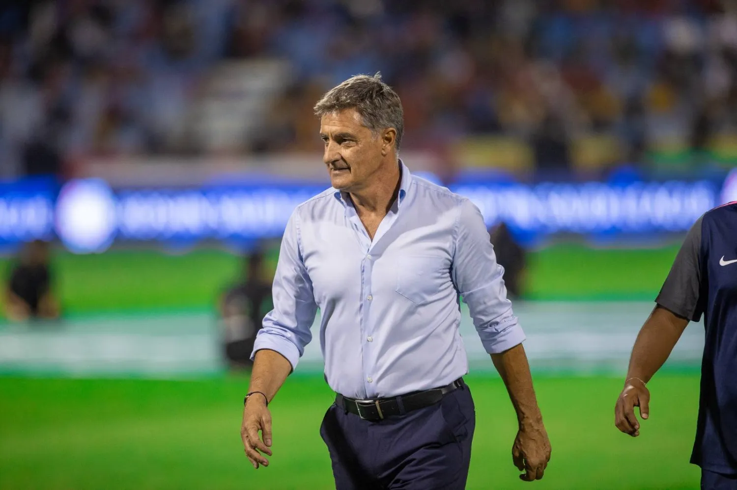 الإسباني ميشيل غونزاليس، مدرب فريق القادسية (تصوير: عيسى الدبيسي) 