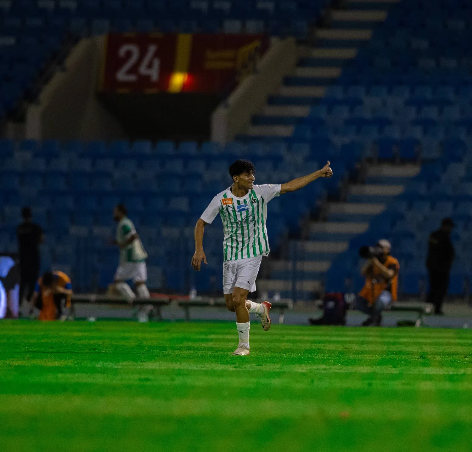 علي جاسم بقميص النجمة (المصور: عيسى الدبيسي)