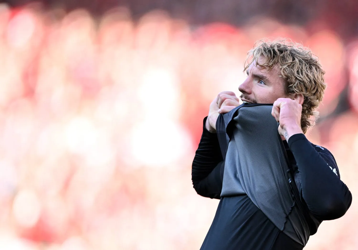 نيك فولتيماده لاعب نيوكاسل الجديد (رويترز)