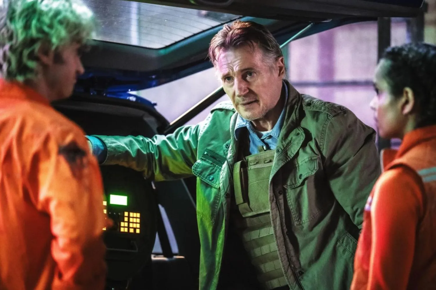 Liam Neeson ve Joe Keery'nin Cold Storage'da başrolleri paylaşacağı Mayıs 2022'de duyurulmuştu (Samuel Goldwyn Films)