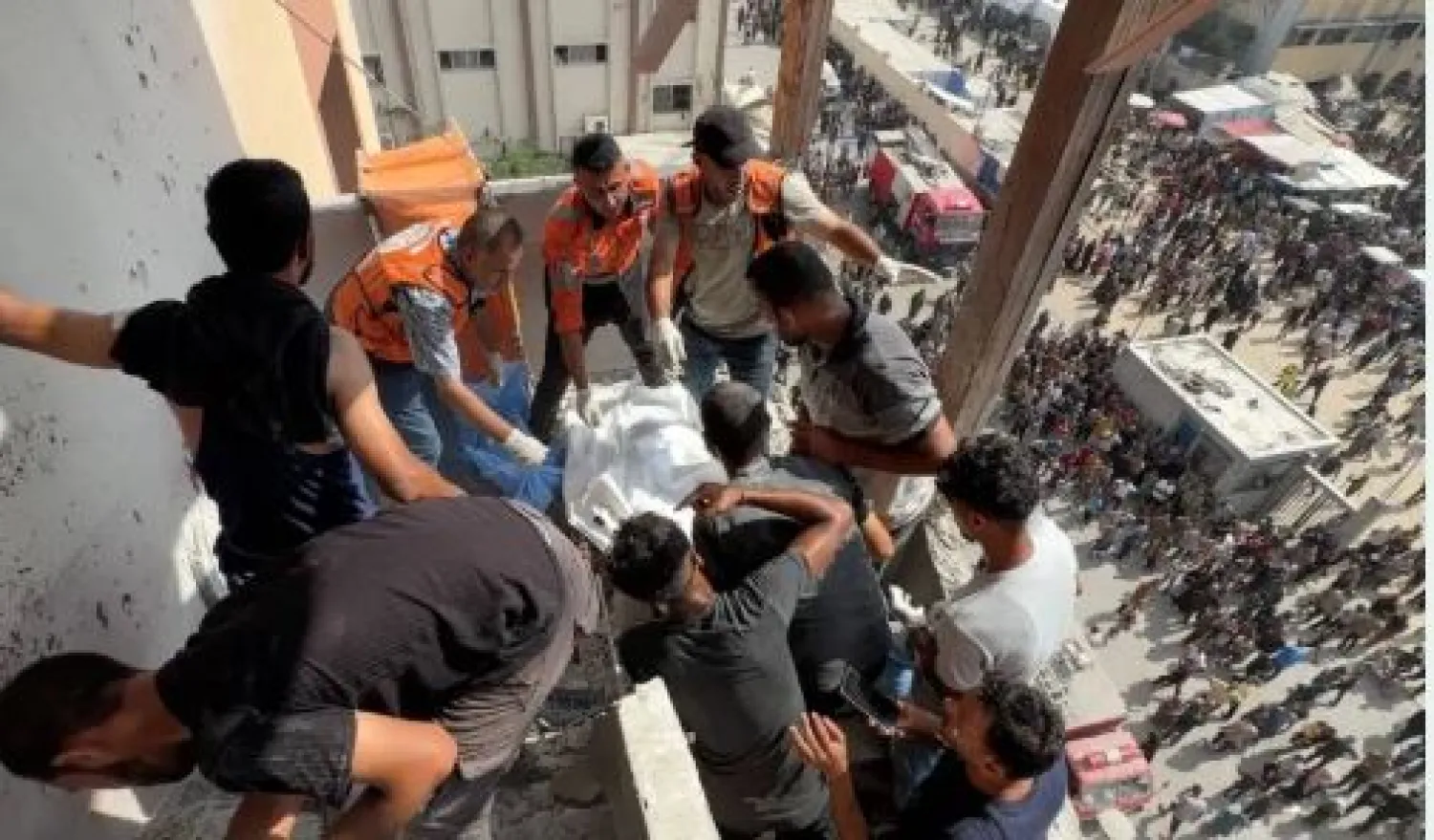 4'ü gazeteci olmak üzere 20 kişi öldürüldü... Gazze'deki Nasır Tıp Kompleksi'nde İsrail katliamı