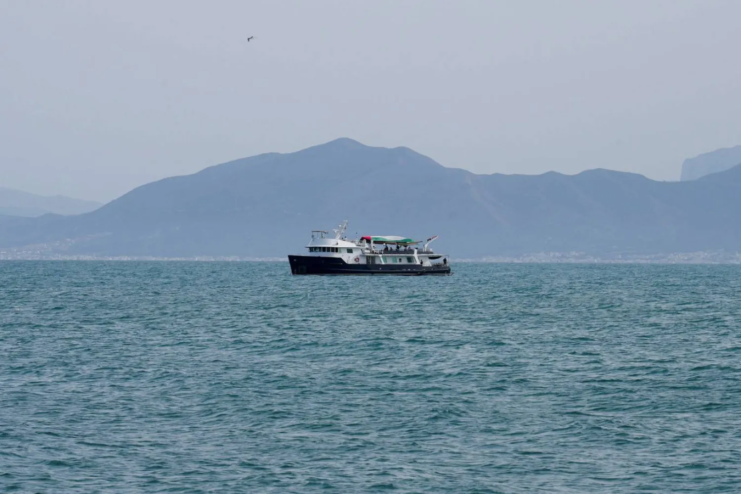 Küresel Sumud Filosu’ndaki gemilerden biri, İHA’lı saldırıya uğradığını bildirdi (Reuters)