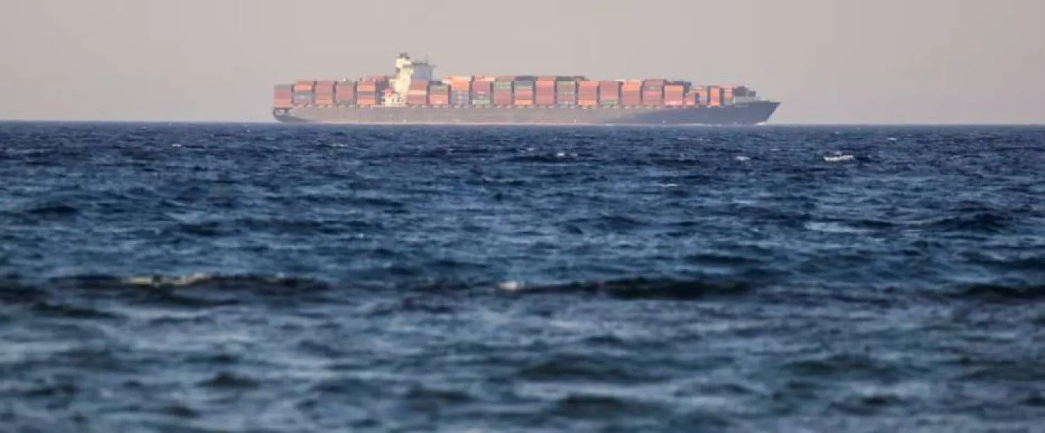 منذ عام 2023 يهاجم الحوثيون سفناً في البحر الأحمر يرون أنها على صلة بإسرائيل (أرشيفية - رويترز)