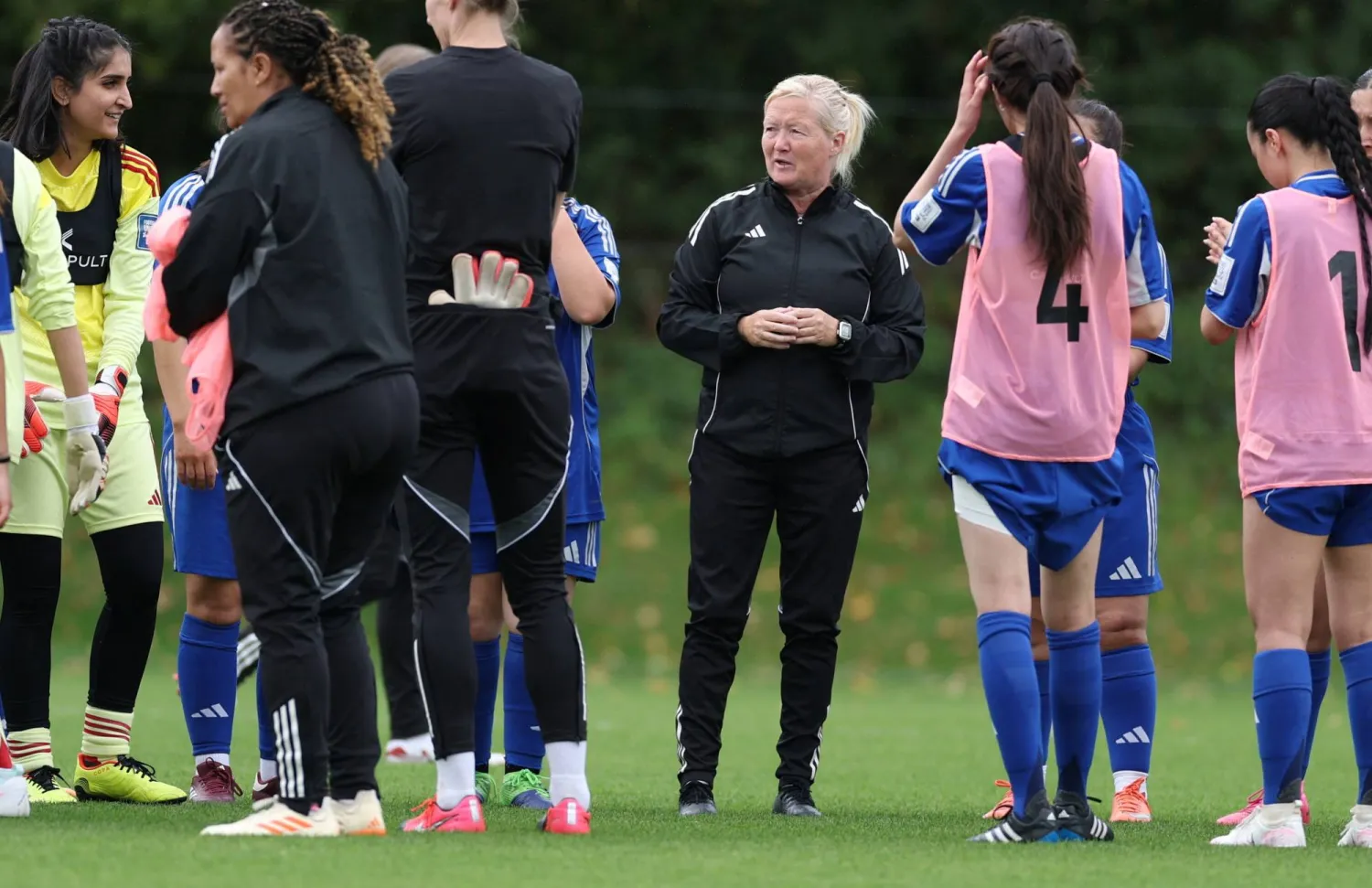 Soccer Football - Head coach Pauline Hamill coaches the Afghan Women's refugee team during a selection camp at St. George's Park, Burton upon Trent, Britain - August 26, 2025 REUTERS/John Sibley