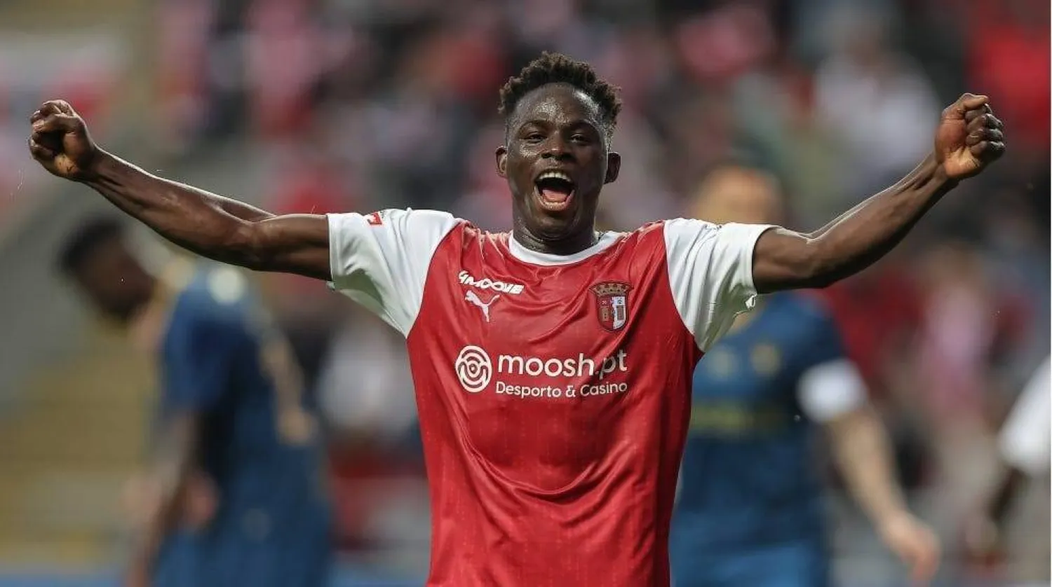 روجر فيرنانديز (رويترز)