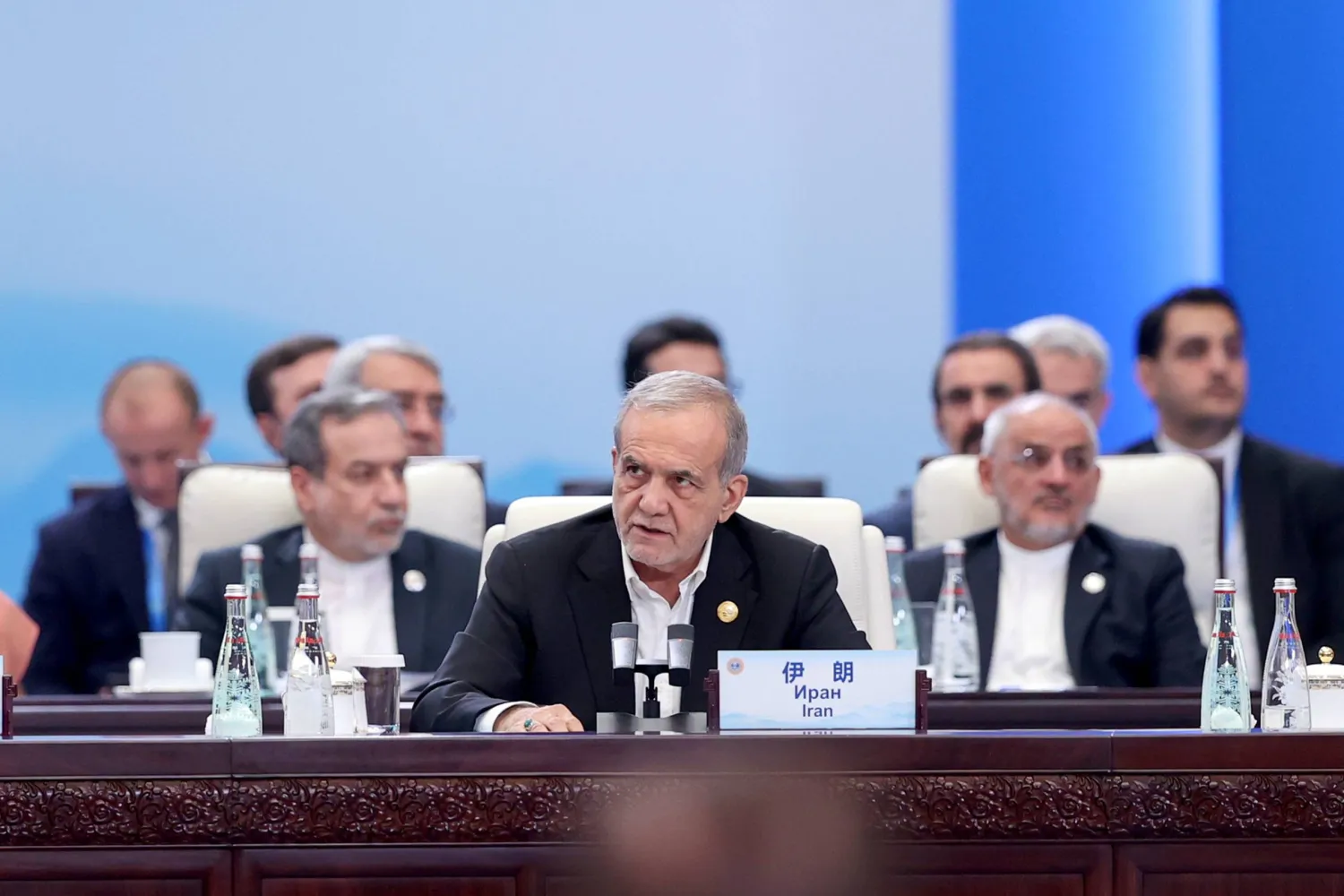 بزشكيان يلقي كلمة أمام قمة مجموعة «شنغهاي للتعاون» في تيانجين بشمال الصين (الرئاسة الإيرانية)