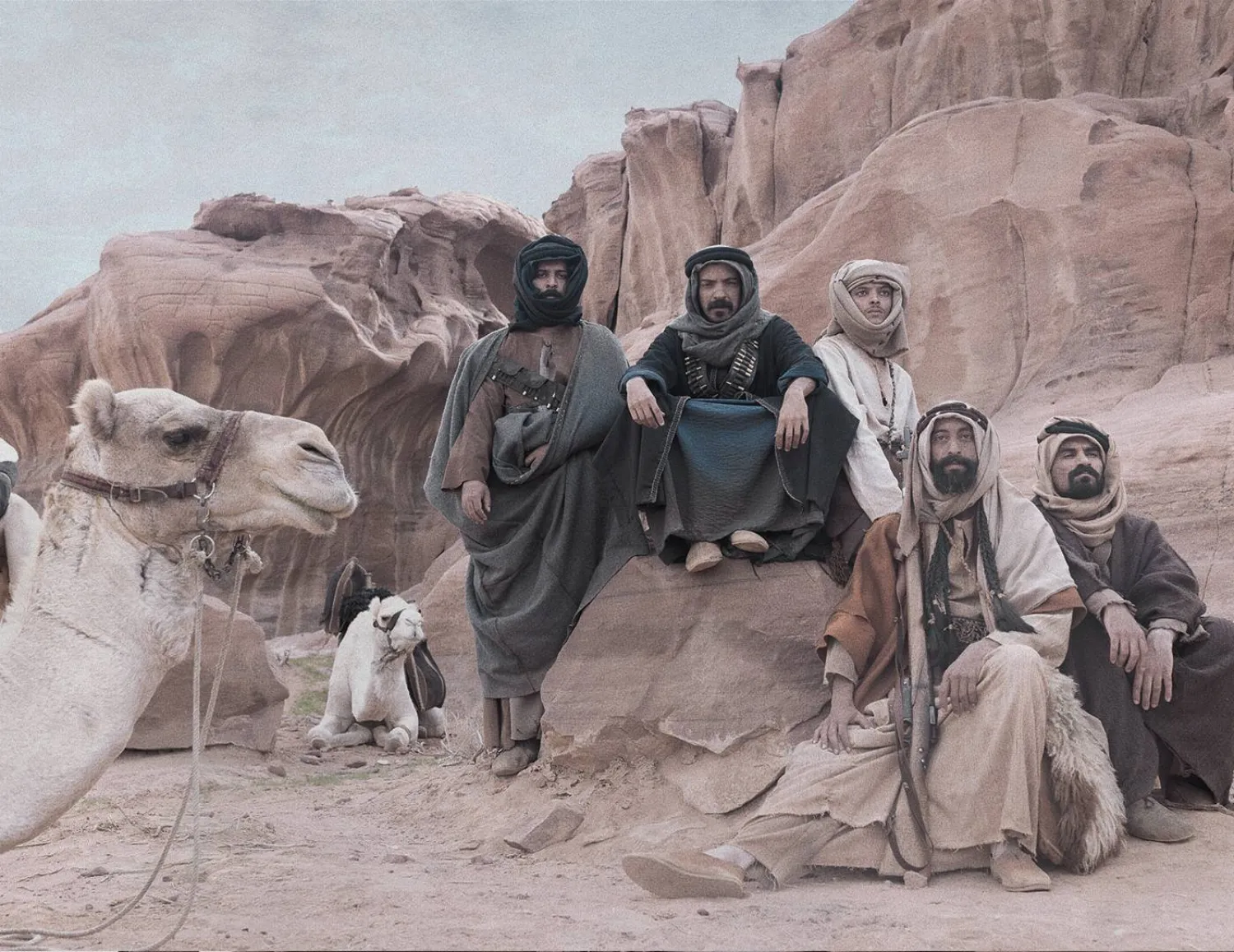 فيلم «القيد» يعيد تخيل التاريخ الاجتماعي للجزيرة (تلفاز 11)