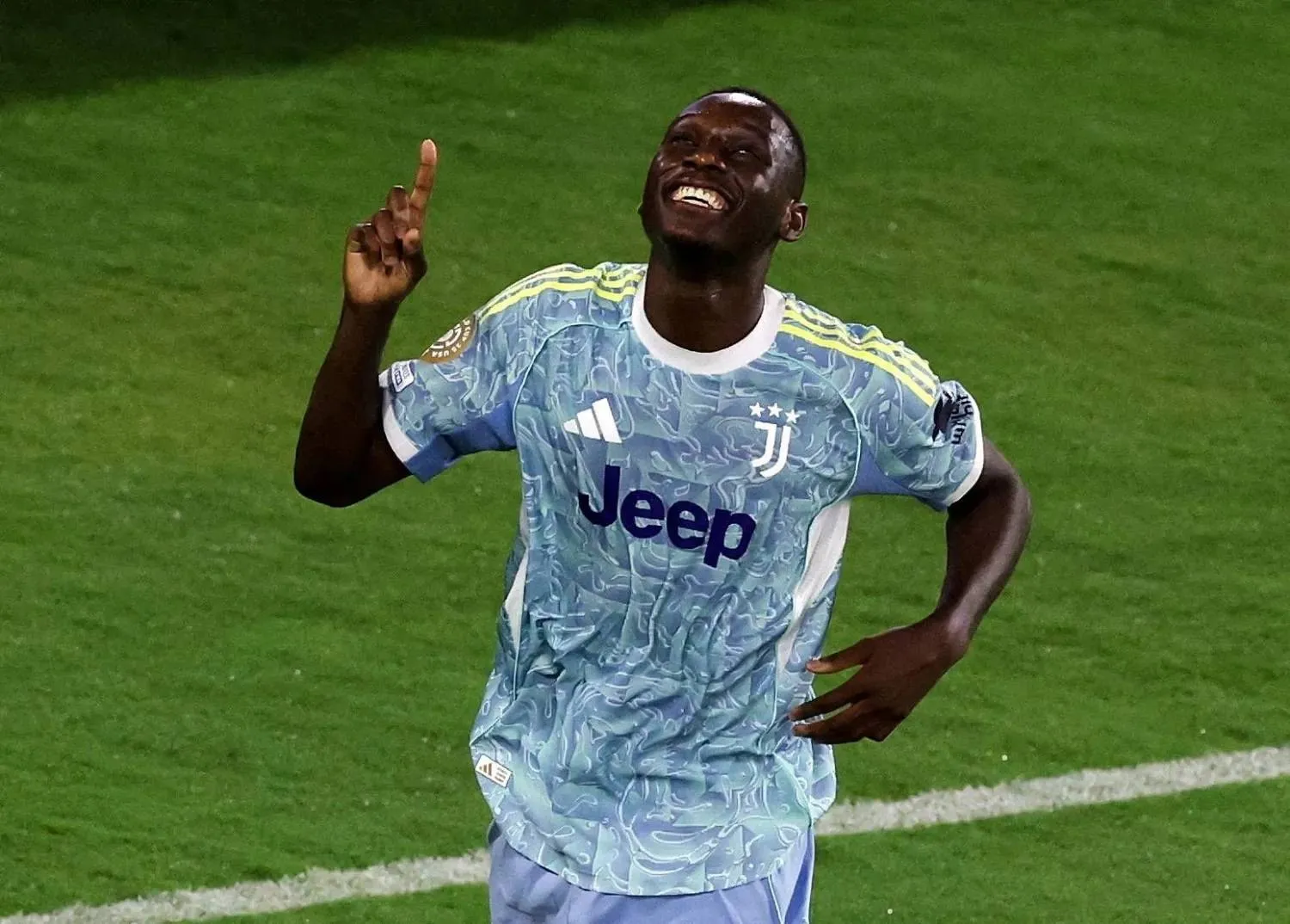 المهاجم الفرنسي المُعار راندال كولو مواني (رويترز)