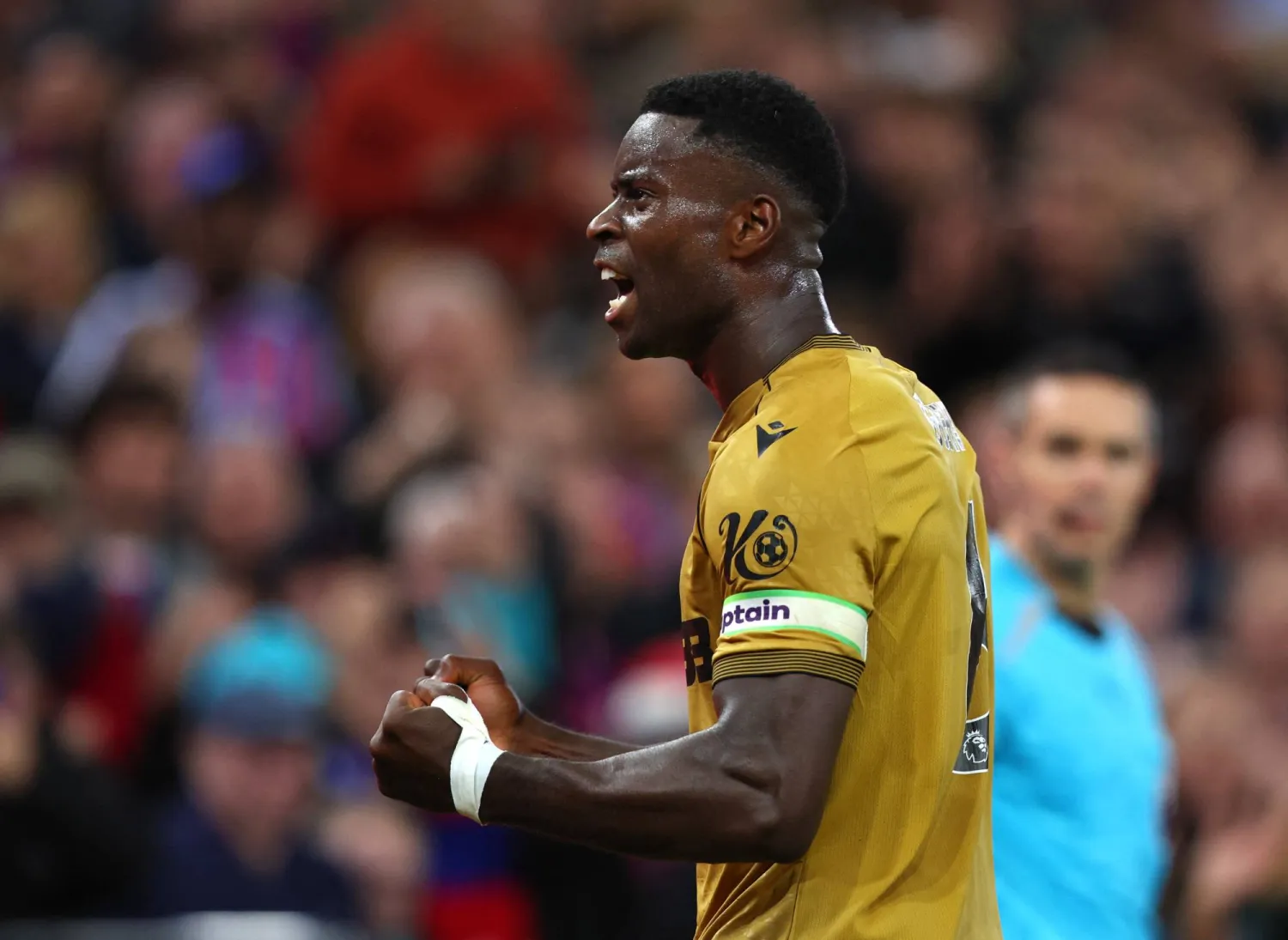 مارك غيهي قلب دفاع كريستال بالاس ومنتخب إنجلترا (رويترز)