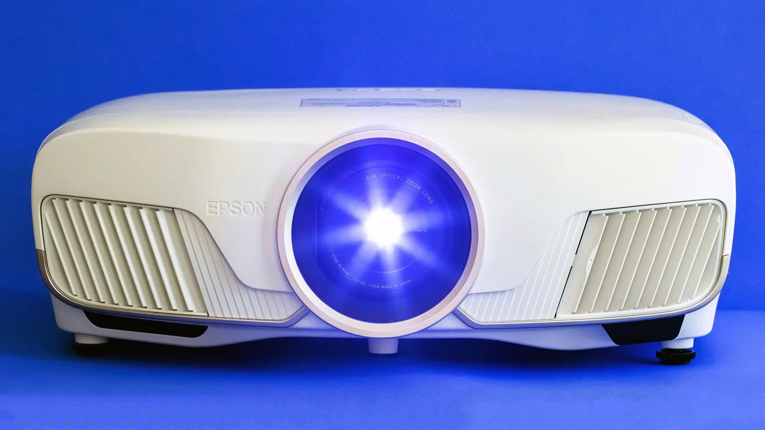  "إبسون هوم سينما 5050 يو بي"