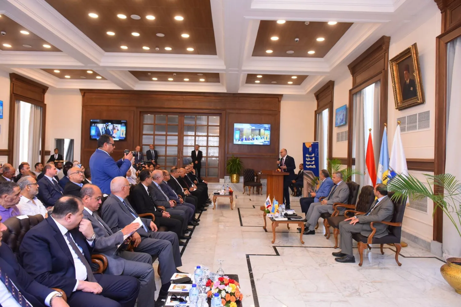 وزير العمل المصري خلال ندوة تثقيفية عن القانون الجديد (وزارة العمل المصري)