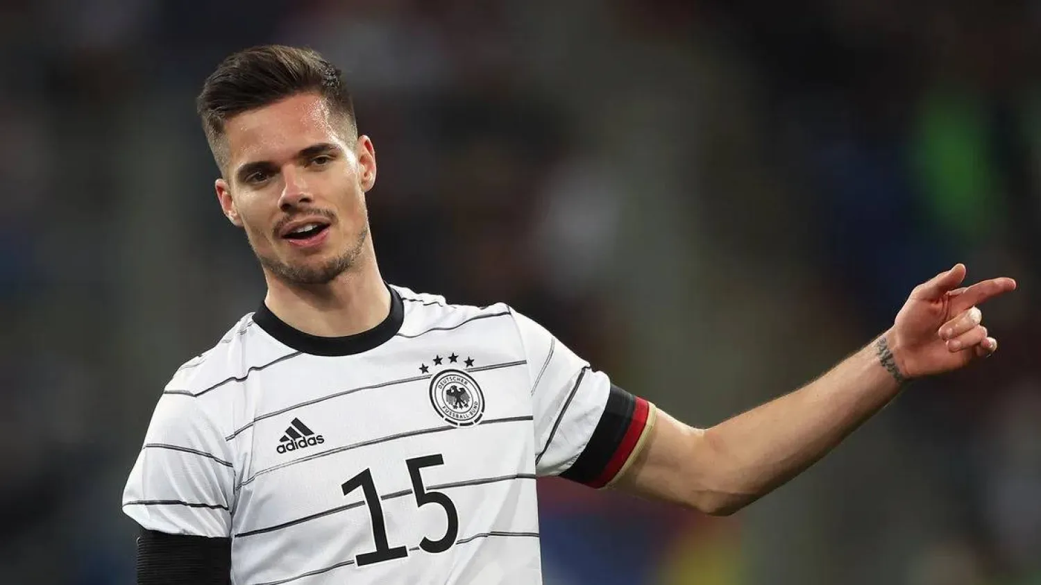 لاعب الوسط يوليان فايغل (البوندسليغا)