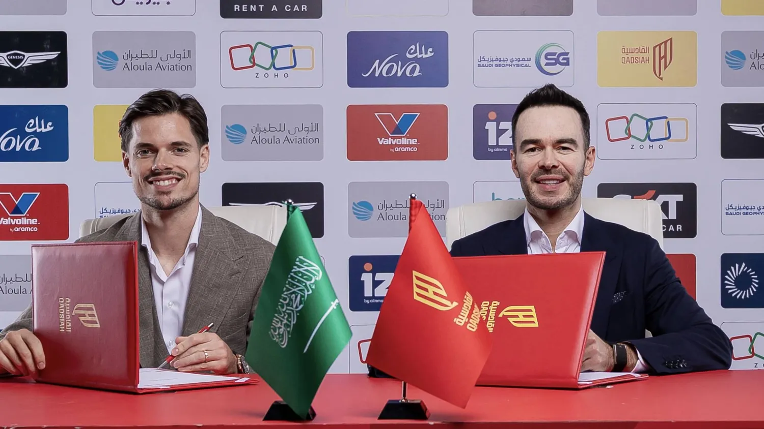 يمتد عقد اللاعب الألماني فايغل حتى 2027 (نادي القادسية)