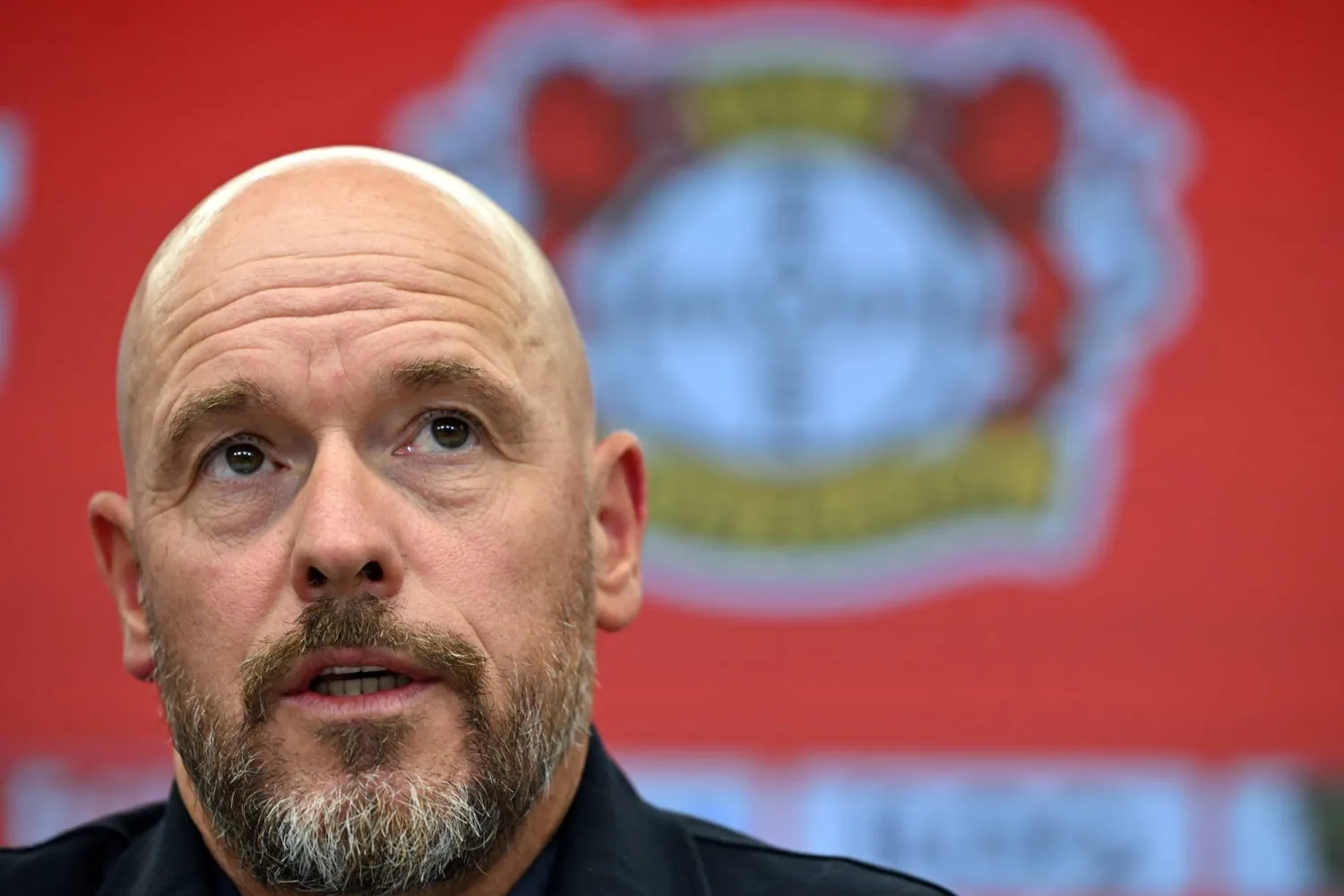 26 May 2025, North Rhine-Westphalia, Leverkusen: Erik ten Hag, new coach of Bayer 04 Leverkusen, reacts during a press conference. (dpa)