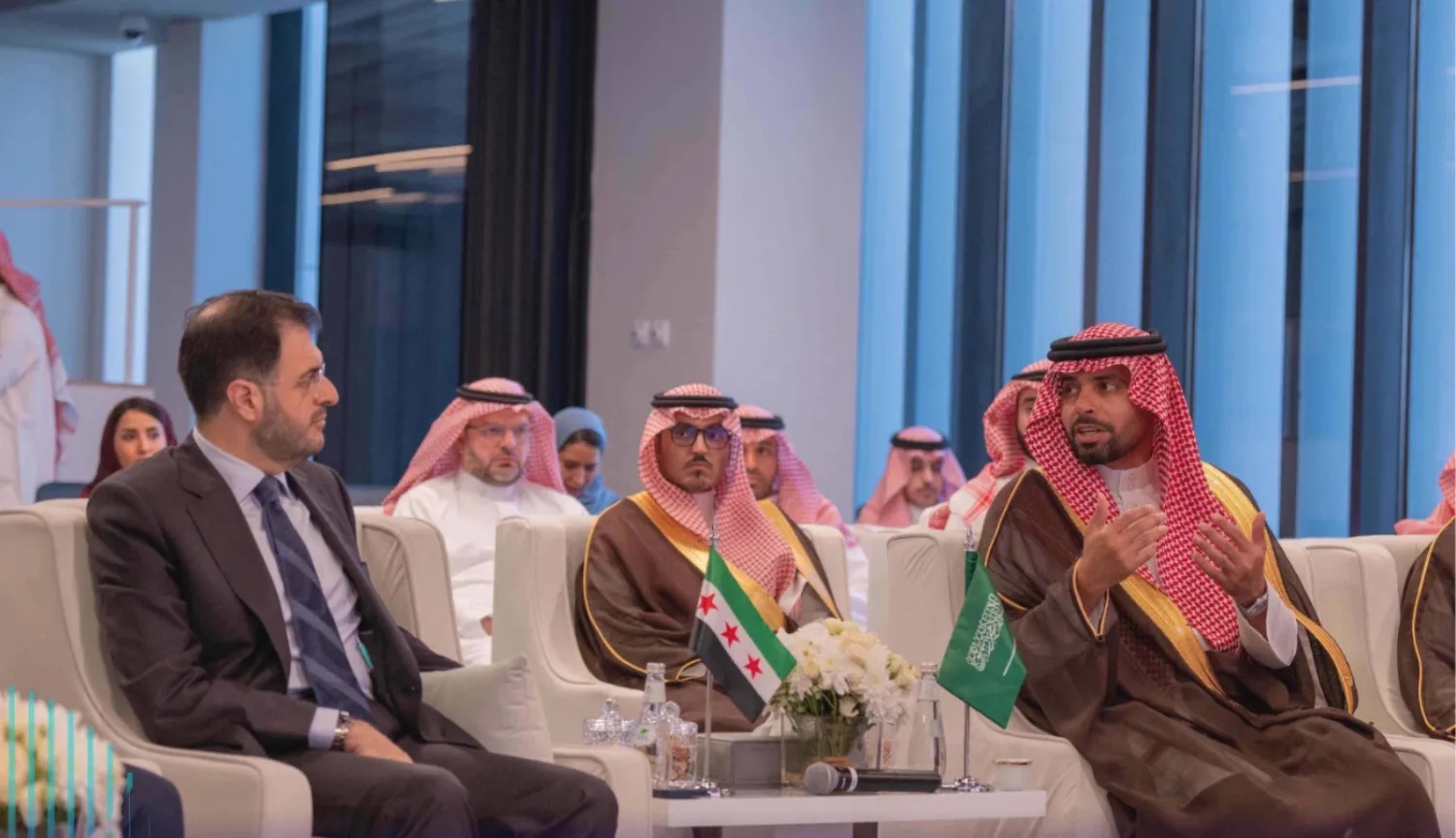 رئيس «الهيئة السعودية الرقمية» المهندس أحمد الصويان ونظيره السوري عبد السلام هيكل خلال الزيارة الرسمية (إكس)