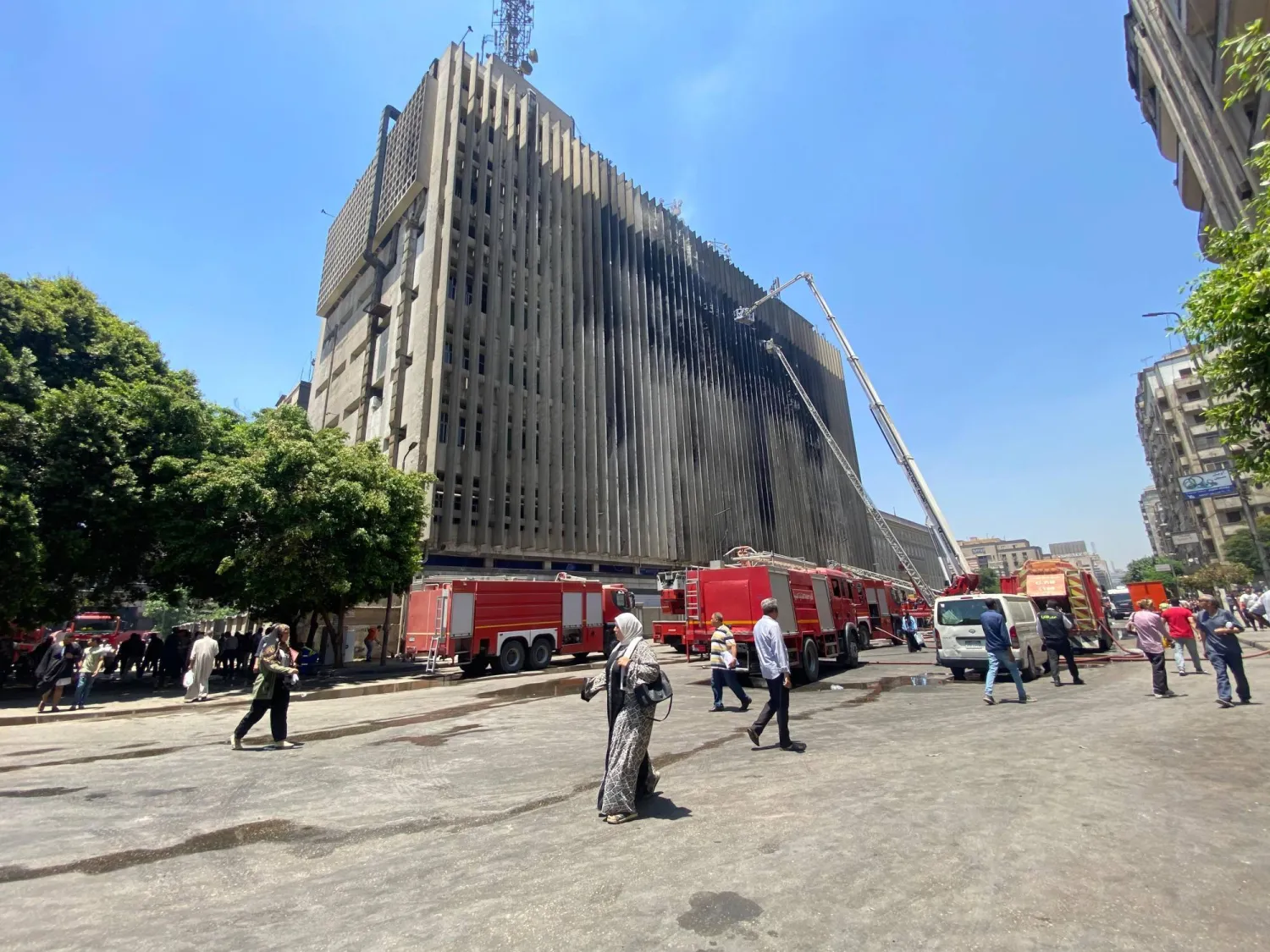 آثار حريق «سنترال رمسيس» في يوليو الماضي (الشرق الأوسط)