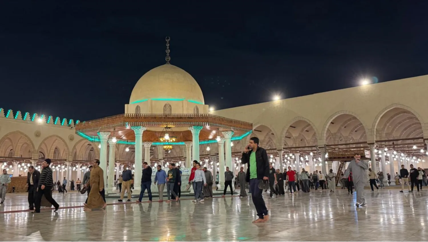 جامع عمرو بن العاص في القاهرة (الشرق الأوسط)