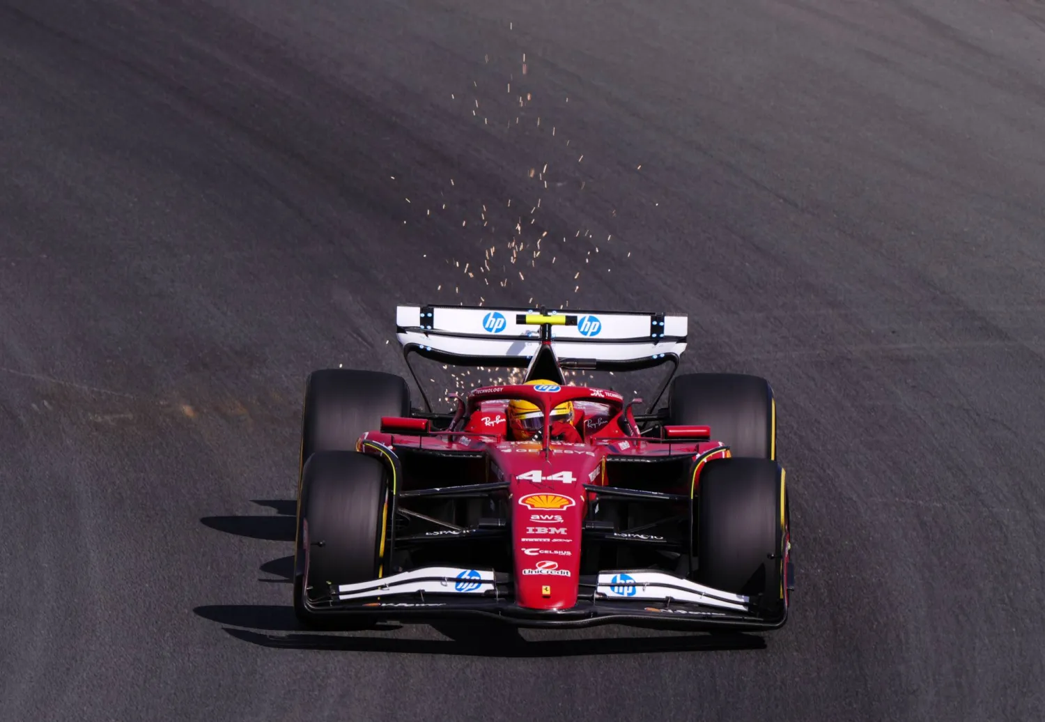 «فيراري» سيحتفل بسابق أمجاده ويأمل في تجاوز مشاكله الحالية (د.ب.أ)