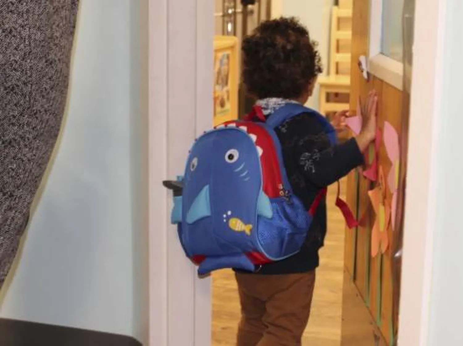 الحضانة سلَّمت الجد طفلاً آخر بالخطأ (أ.ب)