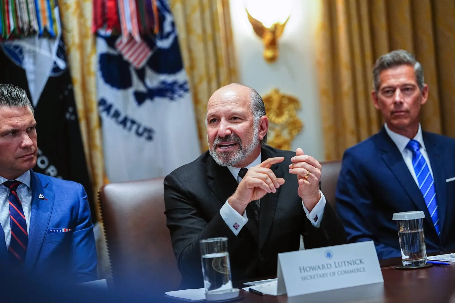 هوارد لوتنيك يتحدث أثناء اجتماع ترمب لمجلس الوزراء في البيت الأبيض، 26 أغسطس 2025 (إ.ب.أ)
