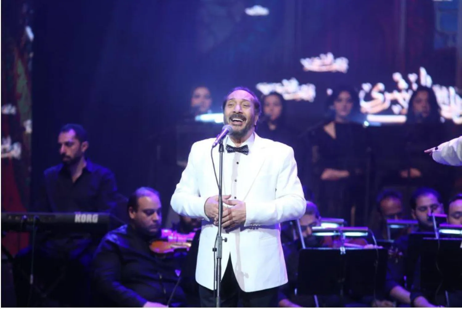 الحجار قدم عدداً من أغنياته التي كتبها الأبنودي (دار الأوبرا المصرية)